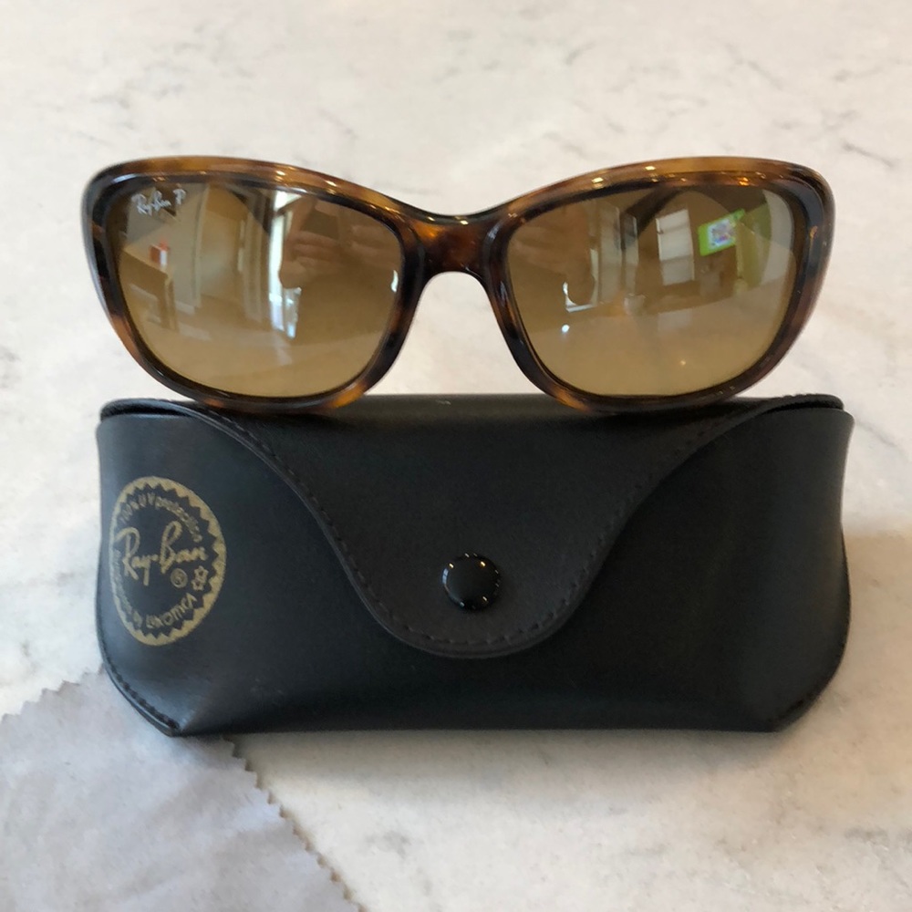 Ray- Ban